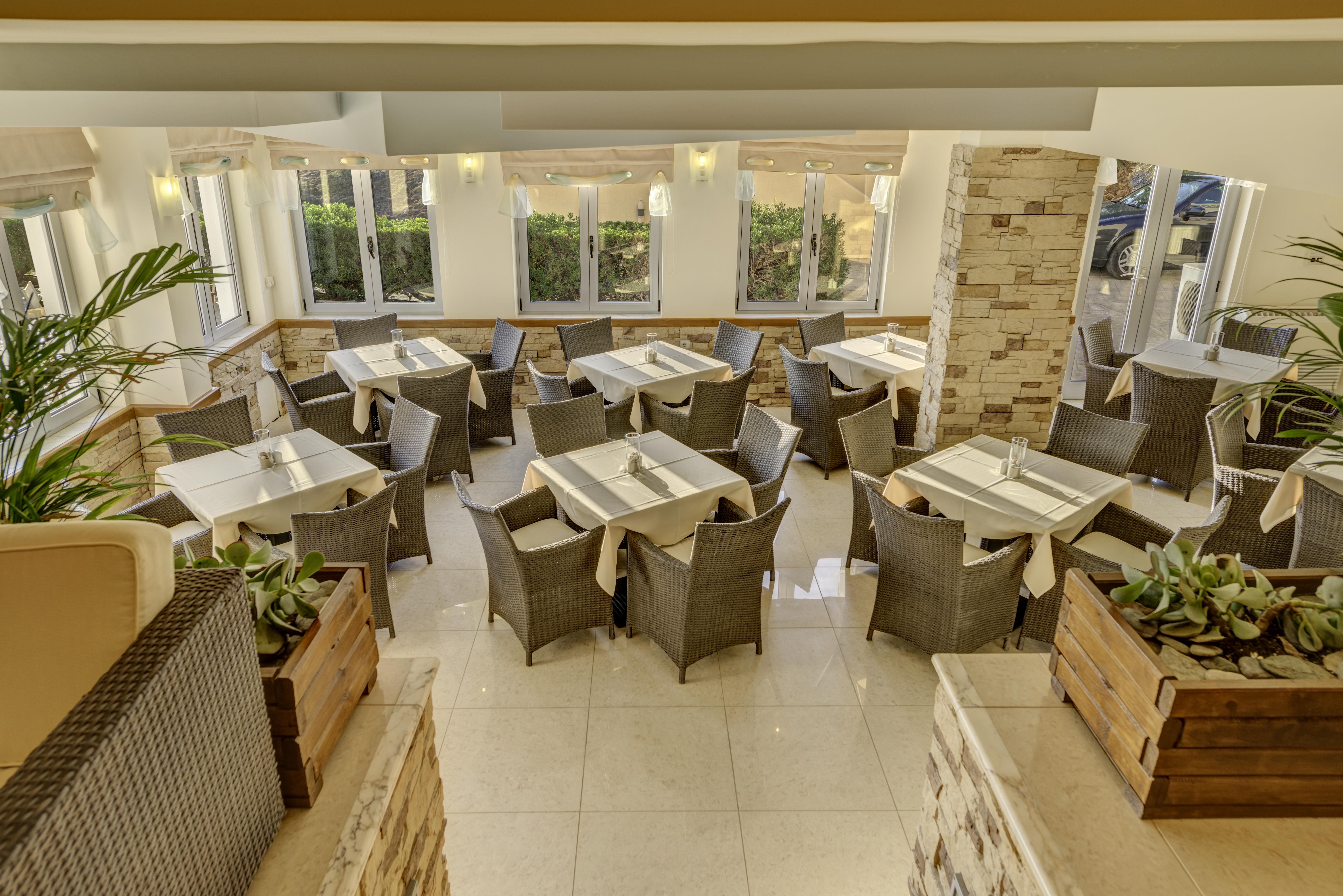Sunrise Beach Suites Azolimnos Exterior foto